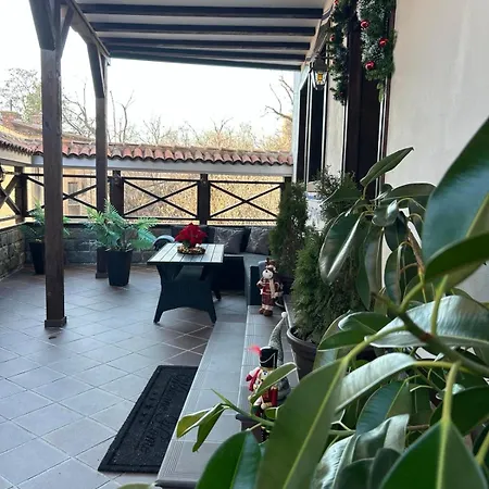 Lambrina 2 Apartment